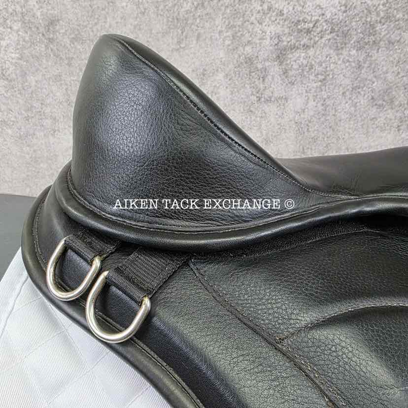 **SOLD** Freeform Lightweight Treeless Classic Trail Endurance Saddle, 17" Seat