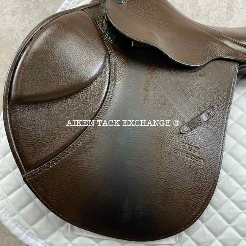 2011 Stubben Artus CS Deluxe Jump Saddle, 18" Seat, 28 cm Tree - Medium, Wool Flocked Panels