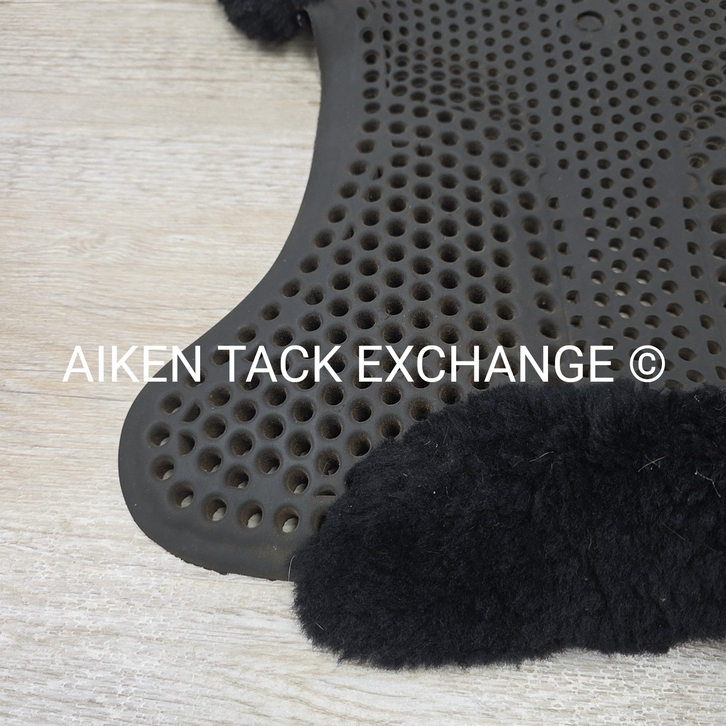 BARGAIN BUNDLE: ECP Sheepskin Half Pad & Acavallo Gel No Slip with Sheepskin Hal