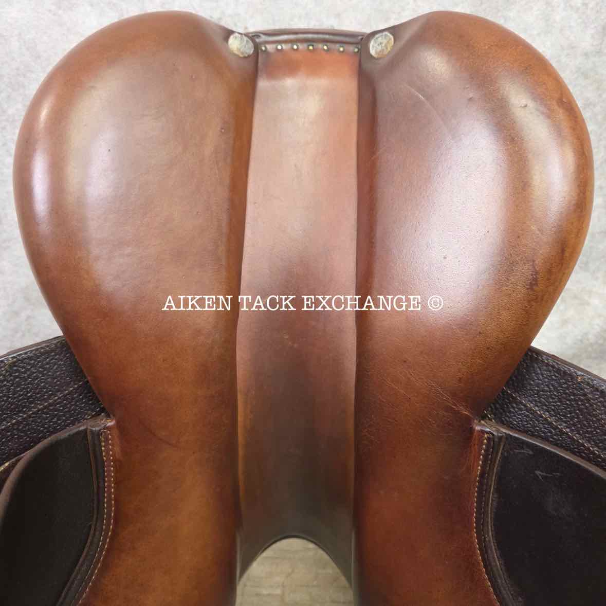 2011 CWD SE01 Close Contact Jump Saddle, 17" Seat, 3L Flap, Medium Wide Tree, Foam Panels, Full Buffalo Leather