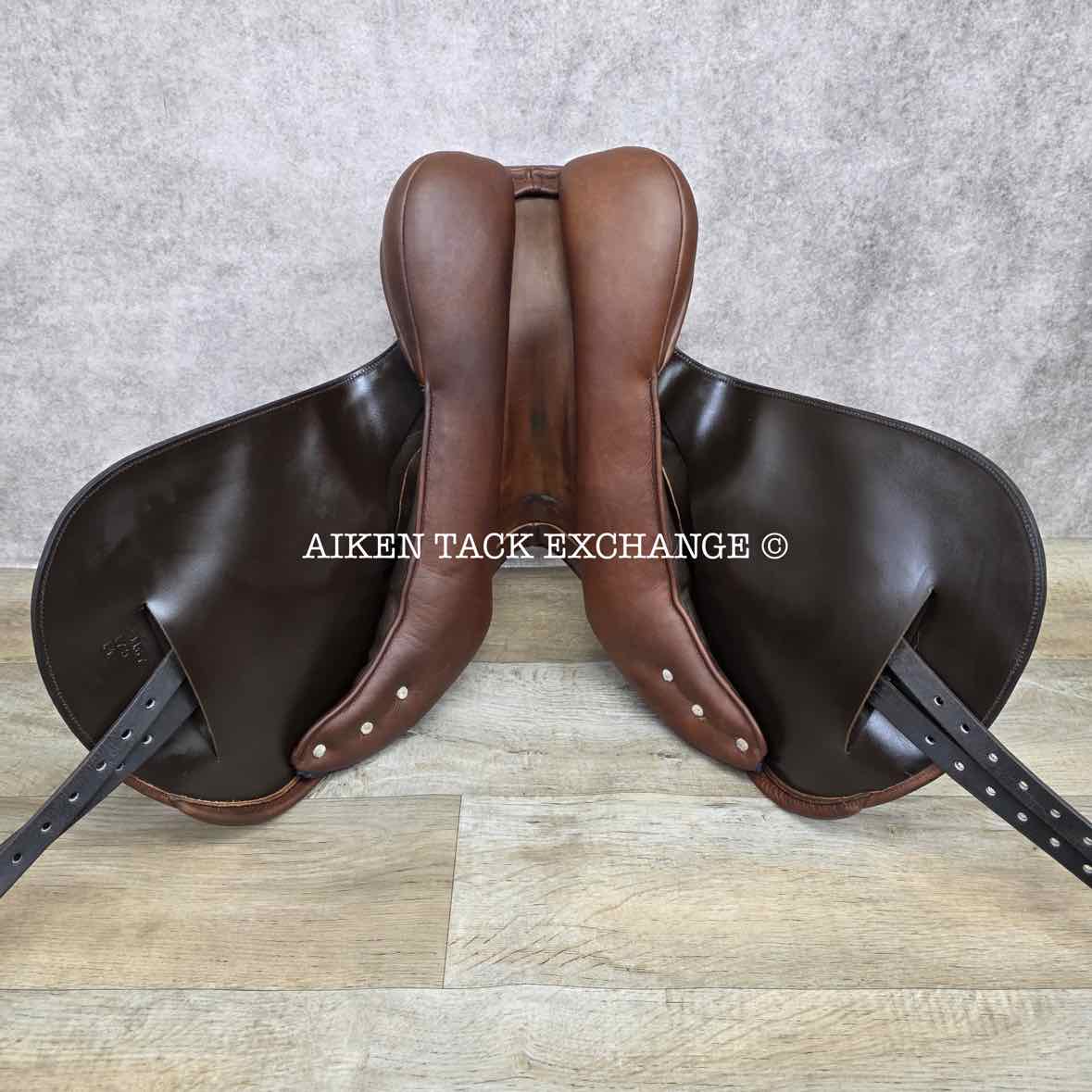 2022 Custom Saddlery Fleur De Lys Monoflap Jump Saddle, 17.5" Seat, Adjustable Tree, Wool Flocked Panels