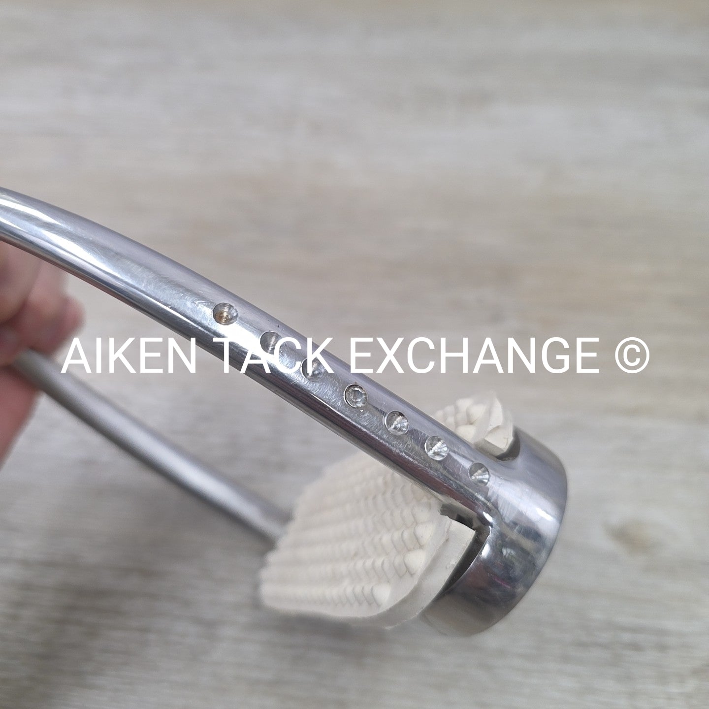 Intec Fillis Stirrup Irons, 4.75" (Missing Bling)