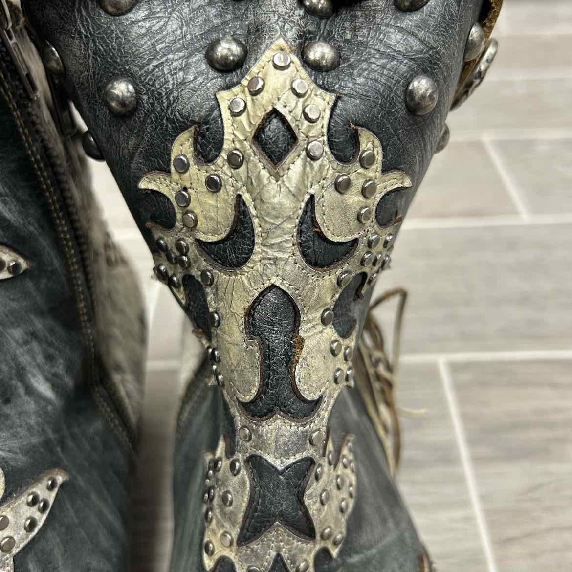 Corral Cow Hide with Fringe Western Boots, Size 7.5