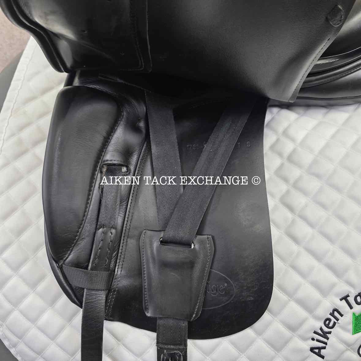 2008 Prestige Doge Dressage Saddle, 17" Seat, 33 Tree - M/MW, Wool Flocked Panels