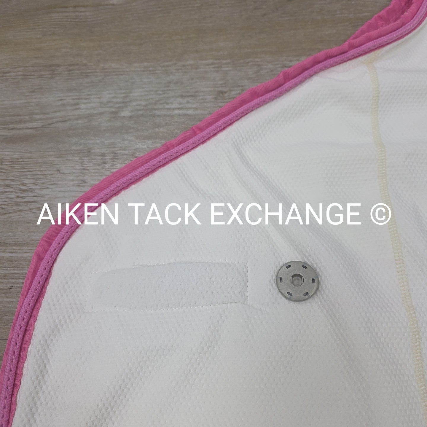 Fenwick Equestrian Pop Star Dress Sheet Sporty Cooler, 68"