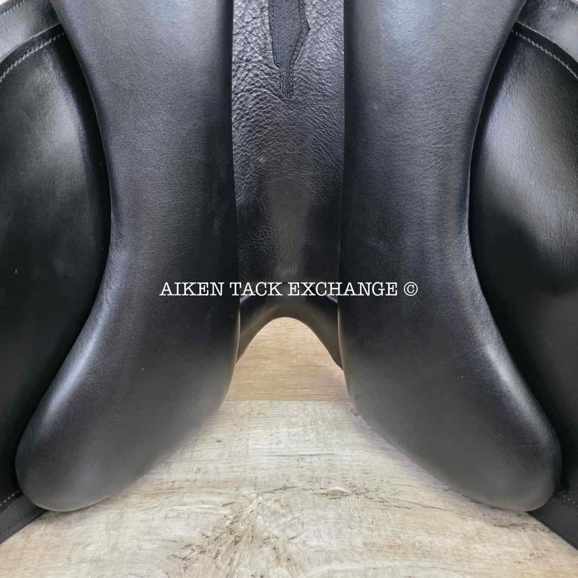 2022 Aviar Rook 2.0 Monoflap Dressage Saddle, 18" Seat, Adjustable Tree, Foam Panels