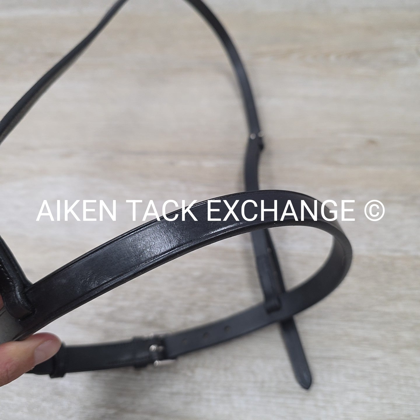 Bobby's English Tack Flat Leather Noseband, Black, Size Full