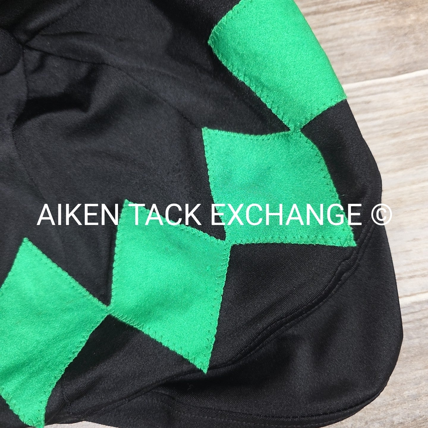 Sipp Silks Helmet Cover