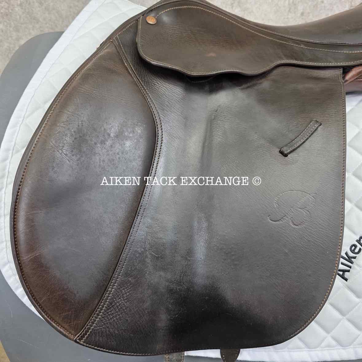 2006 Bates Close Contact Jump Saddle, 17.5" Seat, Adjustable Tree - Changeable Gullet, Wool Flocked Panels