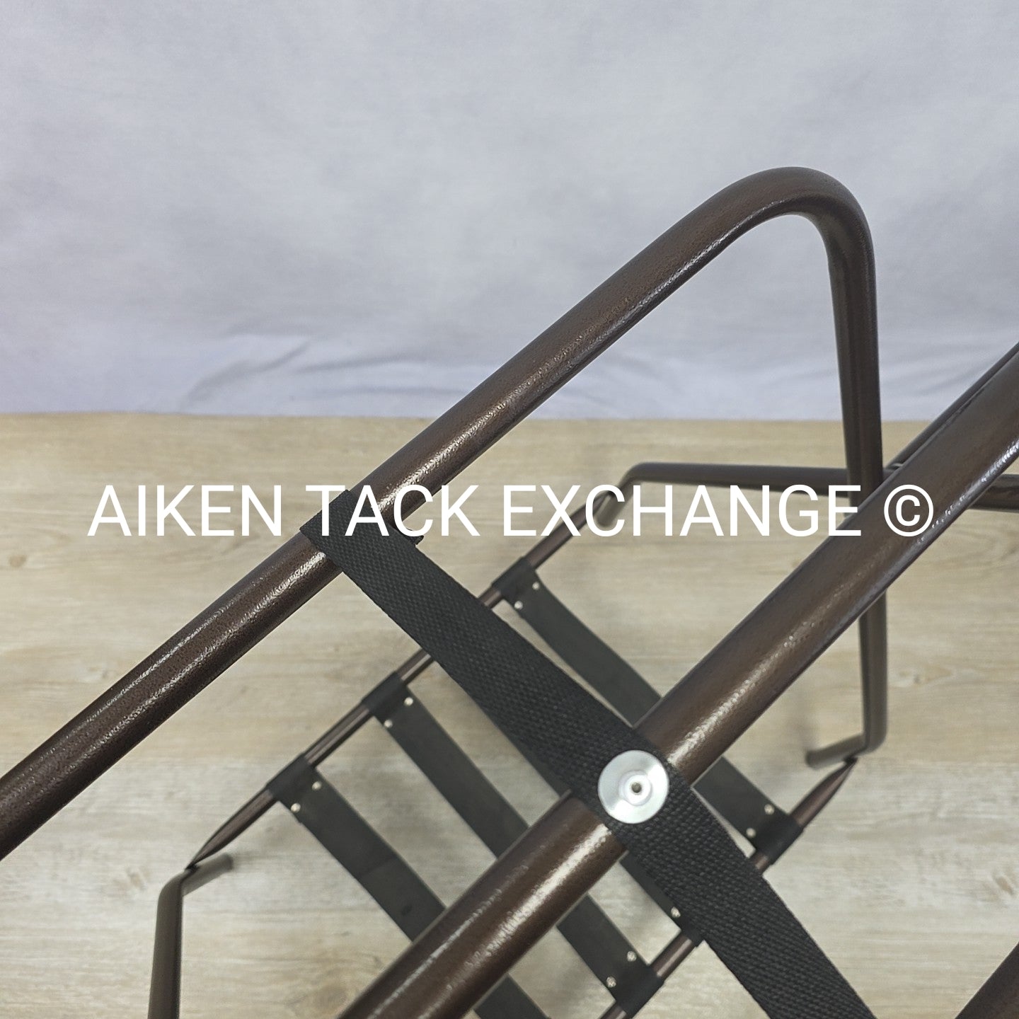 Folding Metal Saddle Stand