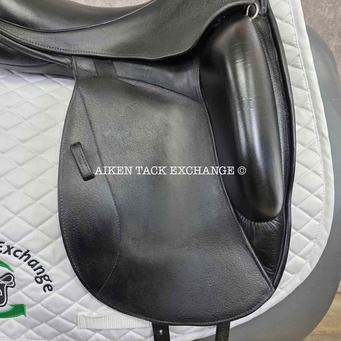2020 Custom Saddlery Icon Flight Monoflap Dressage Saddle, 17" Seat, Adjustable Tree, Wool Flocked Panels