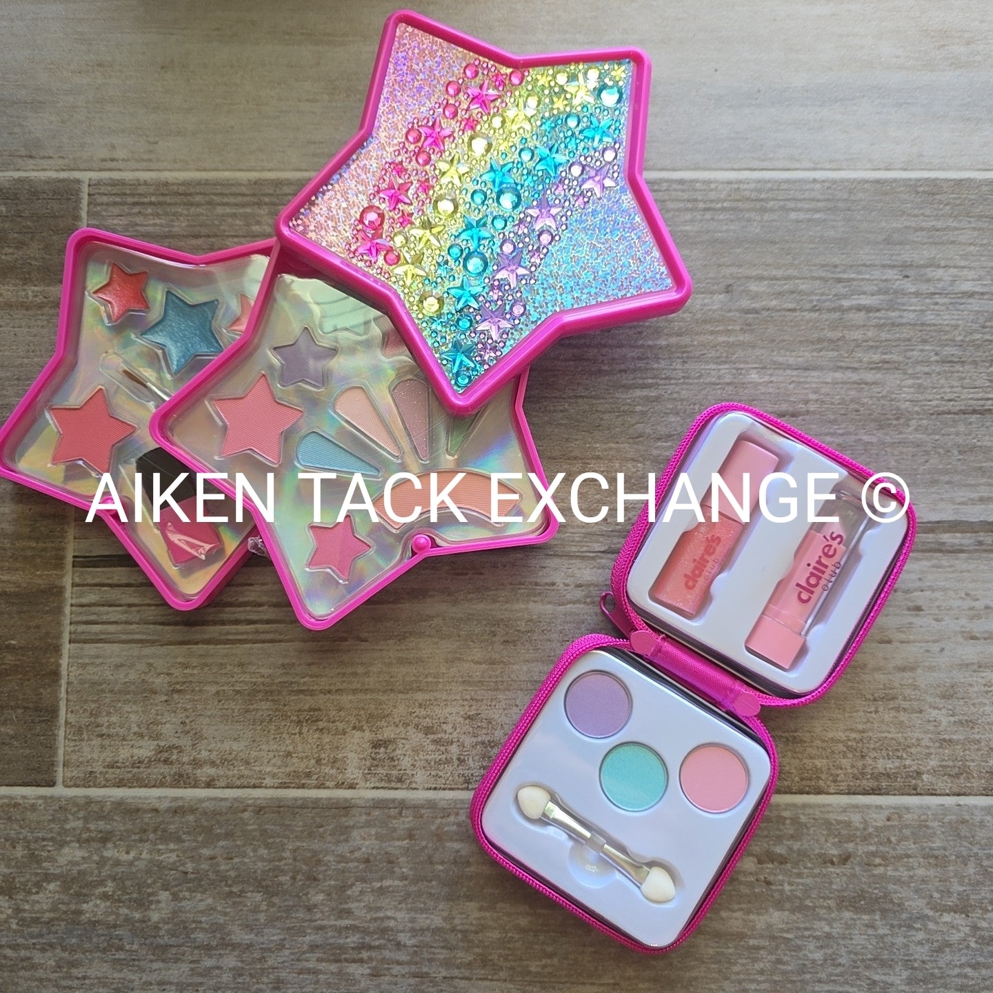 Claire's Beauty Set - 2 Small Makeup Palettes