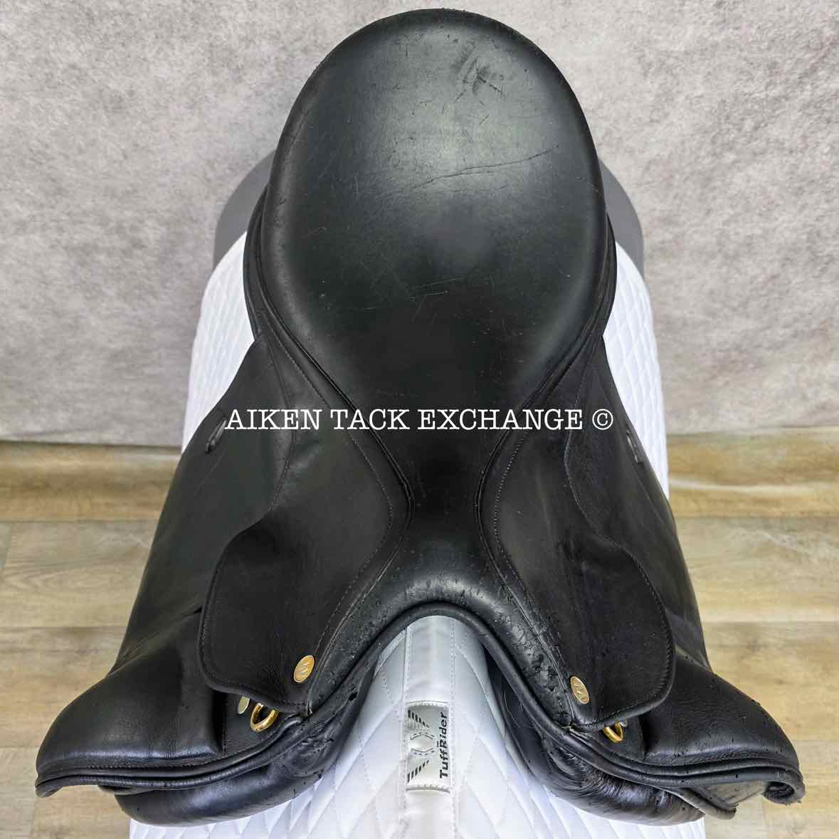 **SOLD** Warendorf Monoflap Dressage Saddle, 18" Seat, Short Flap, Medium Tree, Wool