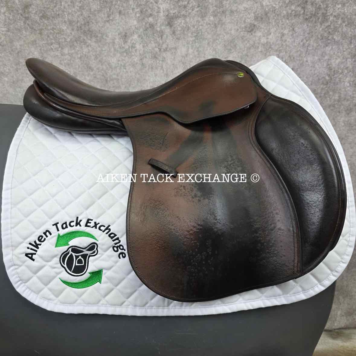 2005 County Conquest Jump Saddle, 18" Seat, Medium Tree, Wool Flocked Panels