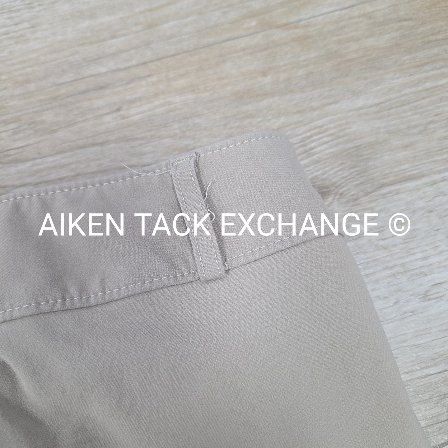 Tailored Sportsman Trophy Hunter Knee Patch Breeches, Size 12