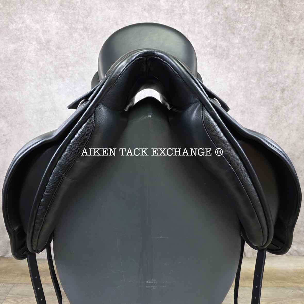 **SOLD** 2023 Trilogy Amadeo Elite Dressage Saddle, 18" Seat, Medium Wide Tree, Wool Flocked Panels