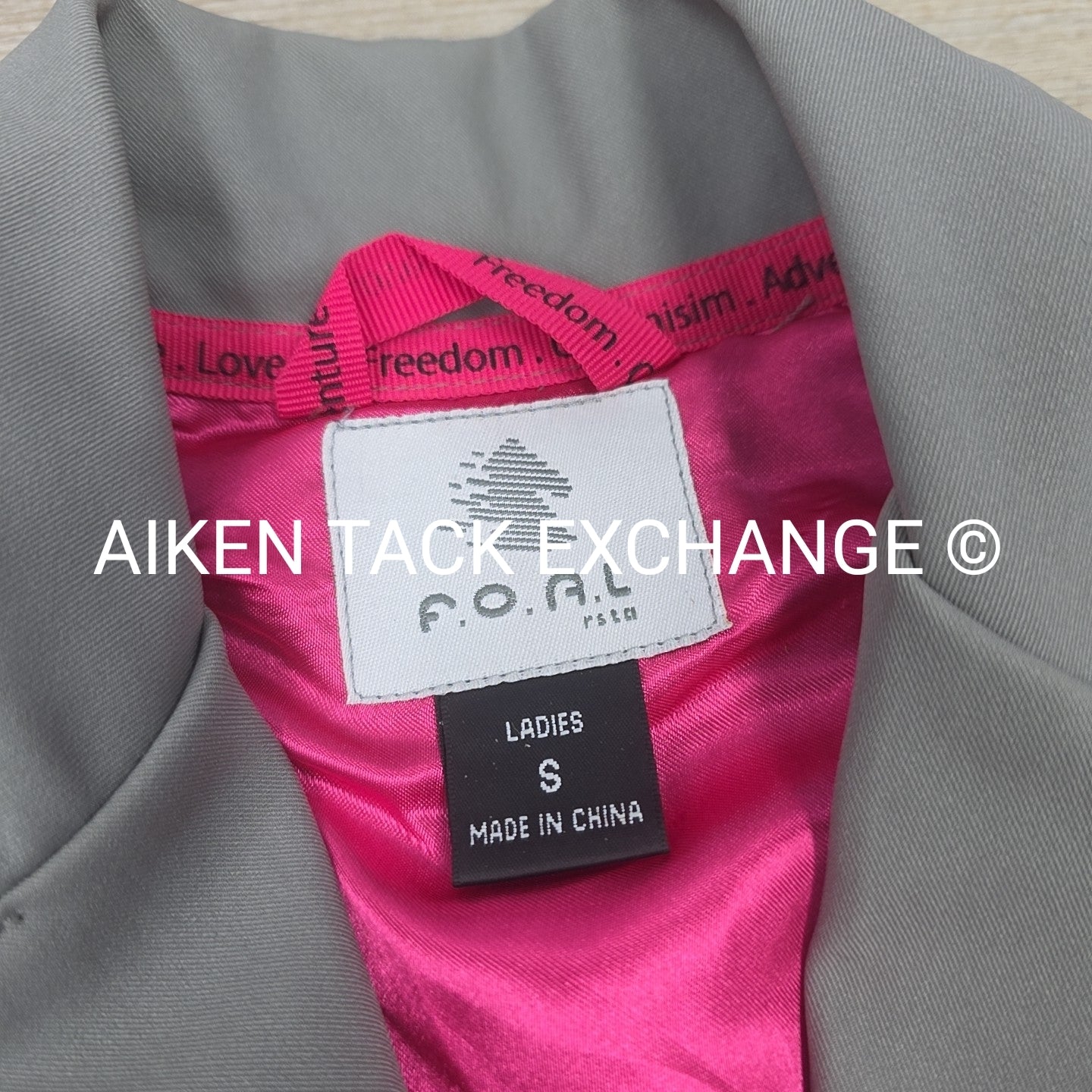 F.O.A.L Show Coat, Size Small