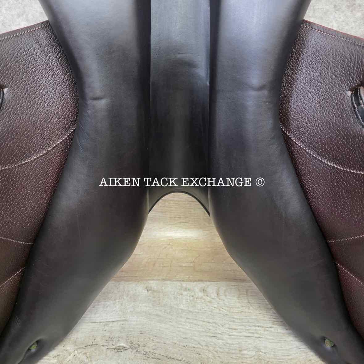 2012 Devoucoux Chiberta Monoflap Jump Saddle, 18" Seat, Medium Wide Tree, 3AR Flap, Foam Panels, Full Buffalo Leather