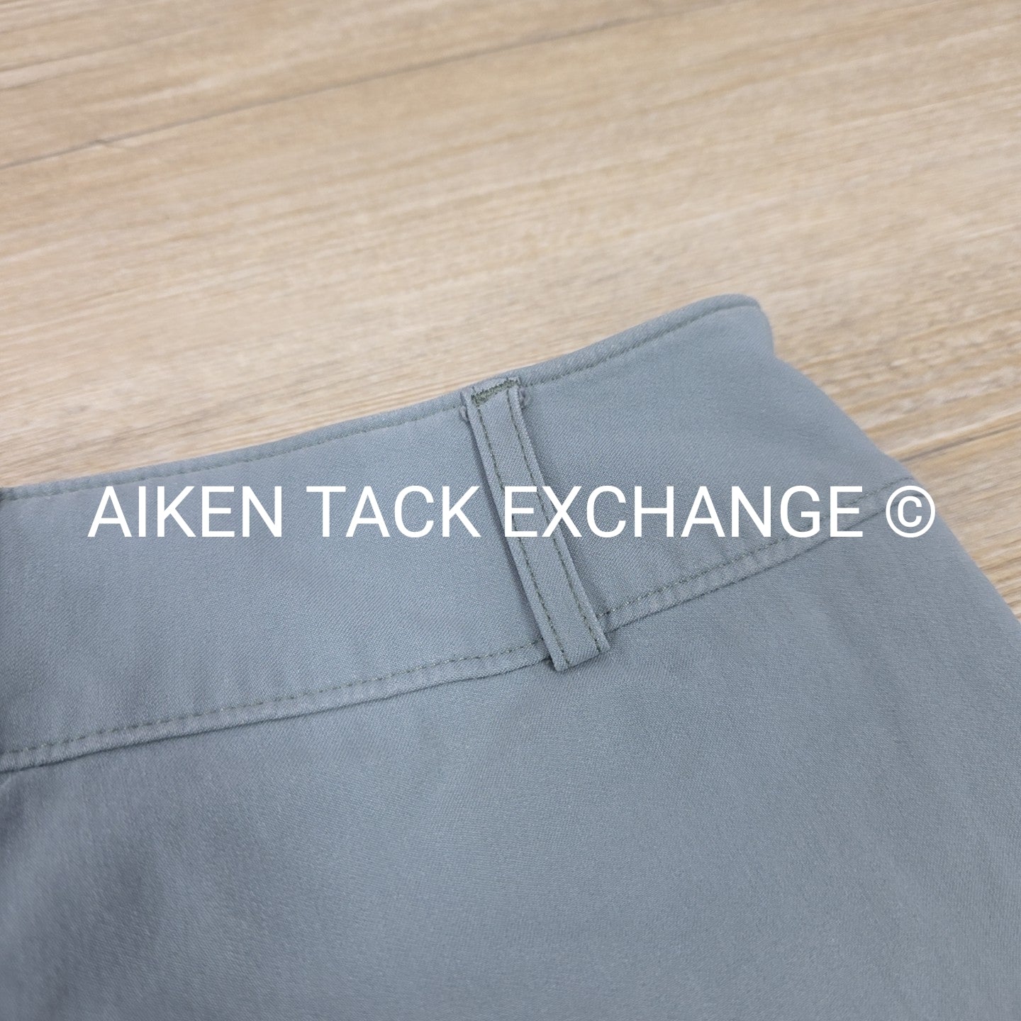 Tailored Sportsman Trophy Hunter Knee Patch Breeches, Size 28