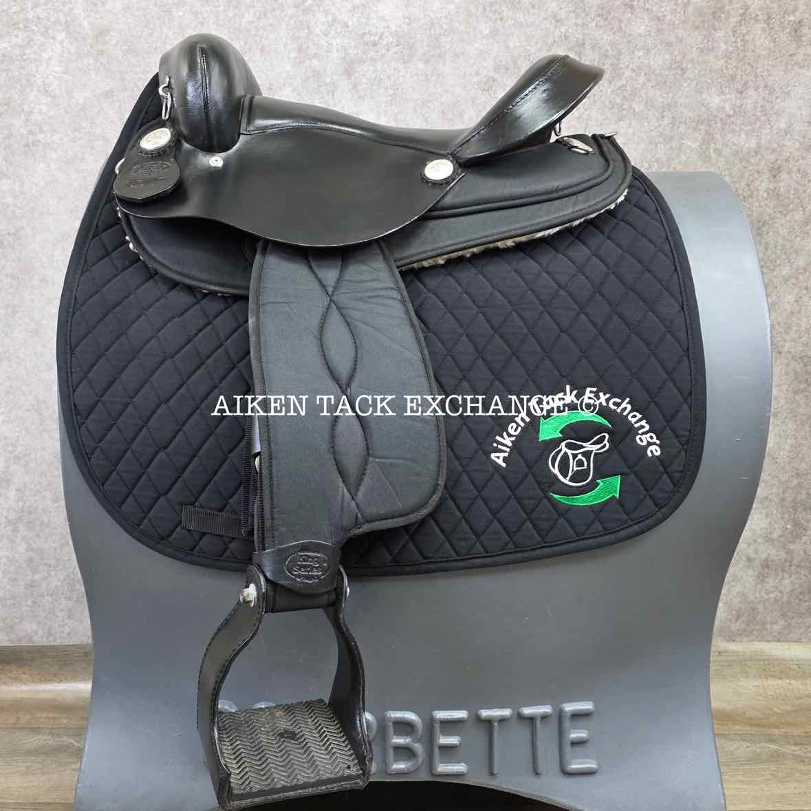 King Series Neutron Marathon Endurance Saddle, 15" Seat, Wide Tree - Full QH Bars
