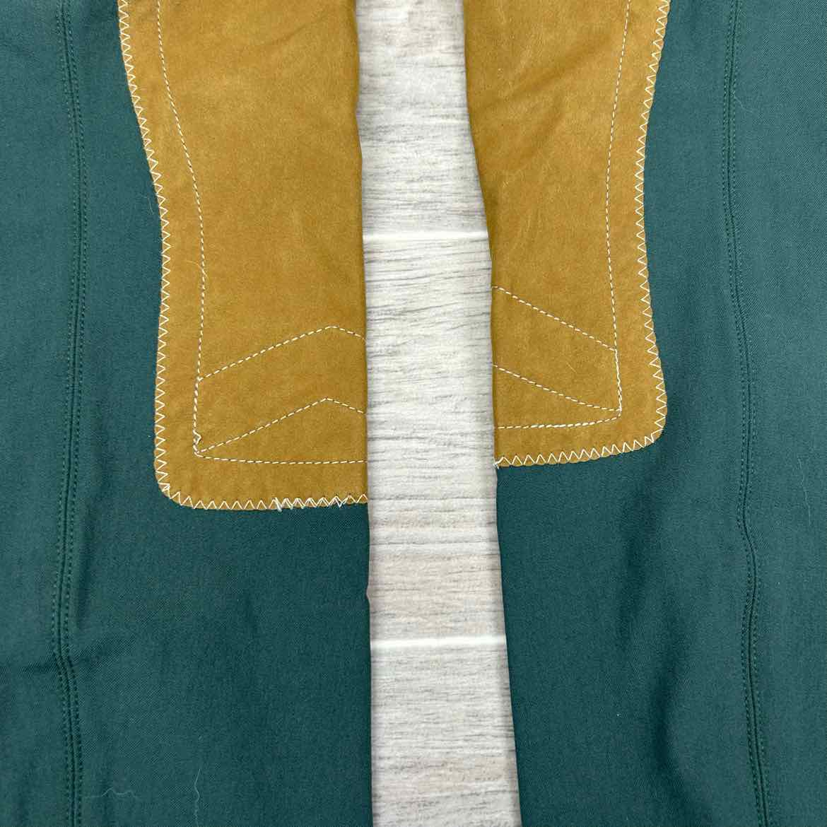 Tailored Sportsman Trophy Hunter Knee Patch Breeches, Size 28 R