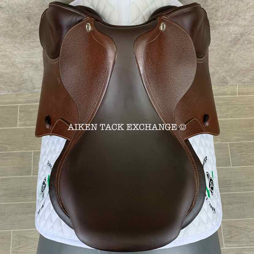 2022 CWD SE01 Close Contact Jump Saddle, 17.5" Seat, 3L Flap, Medium Tree, Foam Panels