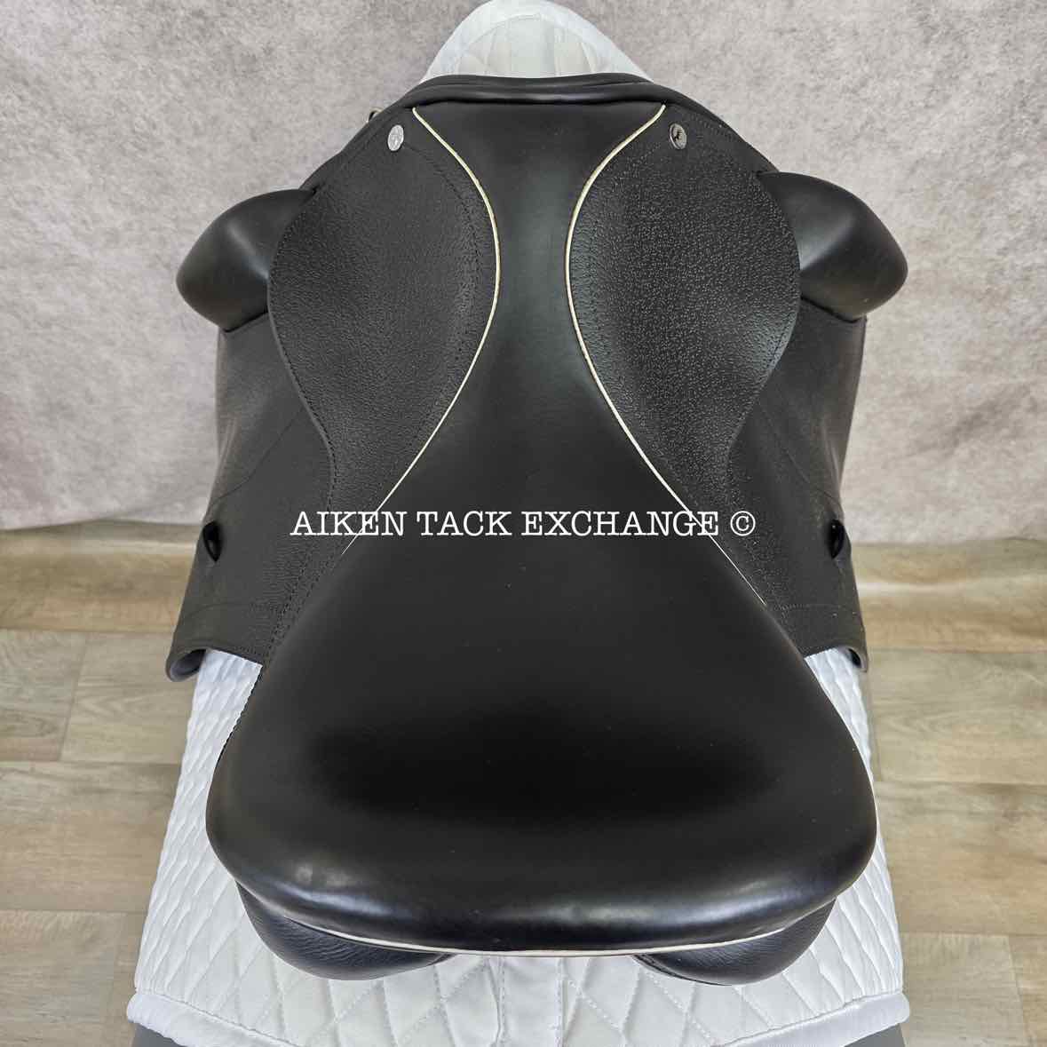 2021 Black Country Carlow Dressage Saddle, 18" Seat, Medium Wide Tree, Wool Flocked Panels