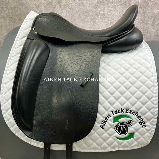 2011 County Fusion Dressage Saddle, 18" Seat, Medium Tree, Wool Flocked Panels