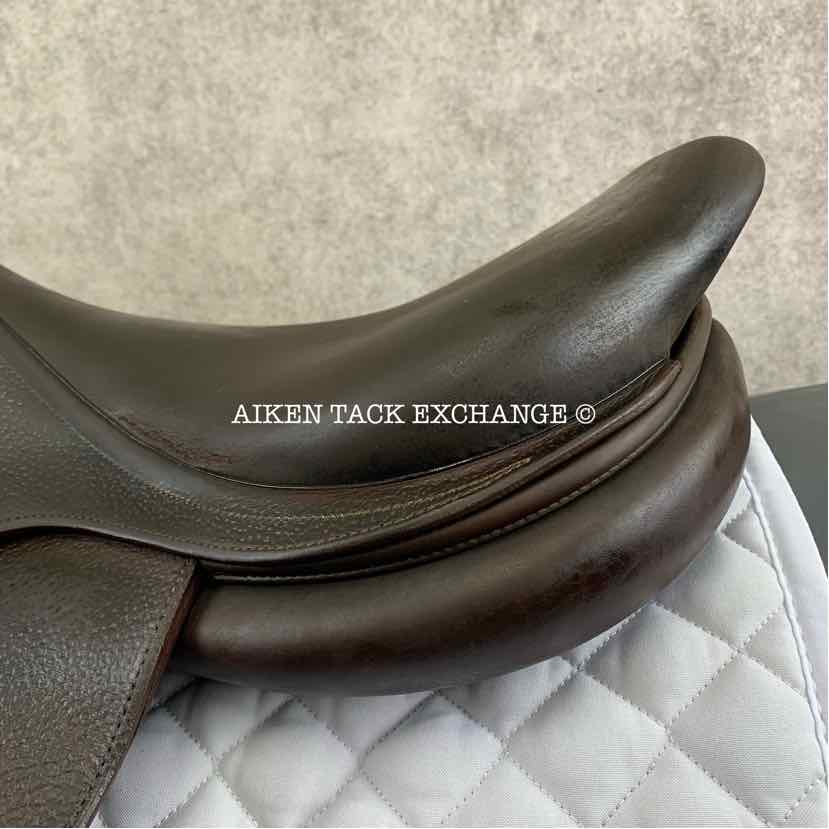 **SOLD** 2011 CWD SE02 Close Contact Jump Saddle, 17.5" Seat, 3C Flap, Medium Tree, Foam Panels