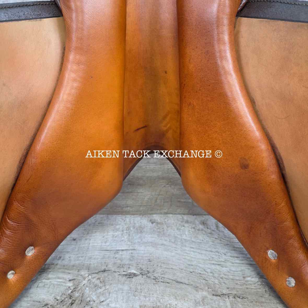 Crosby Miller's Prix Des Nations Close Contact Saddle, 17.5" Seat, Medium Tree, Foam Panels