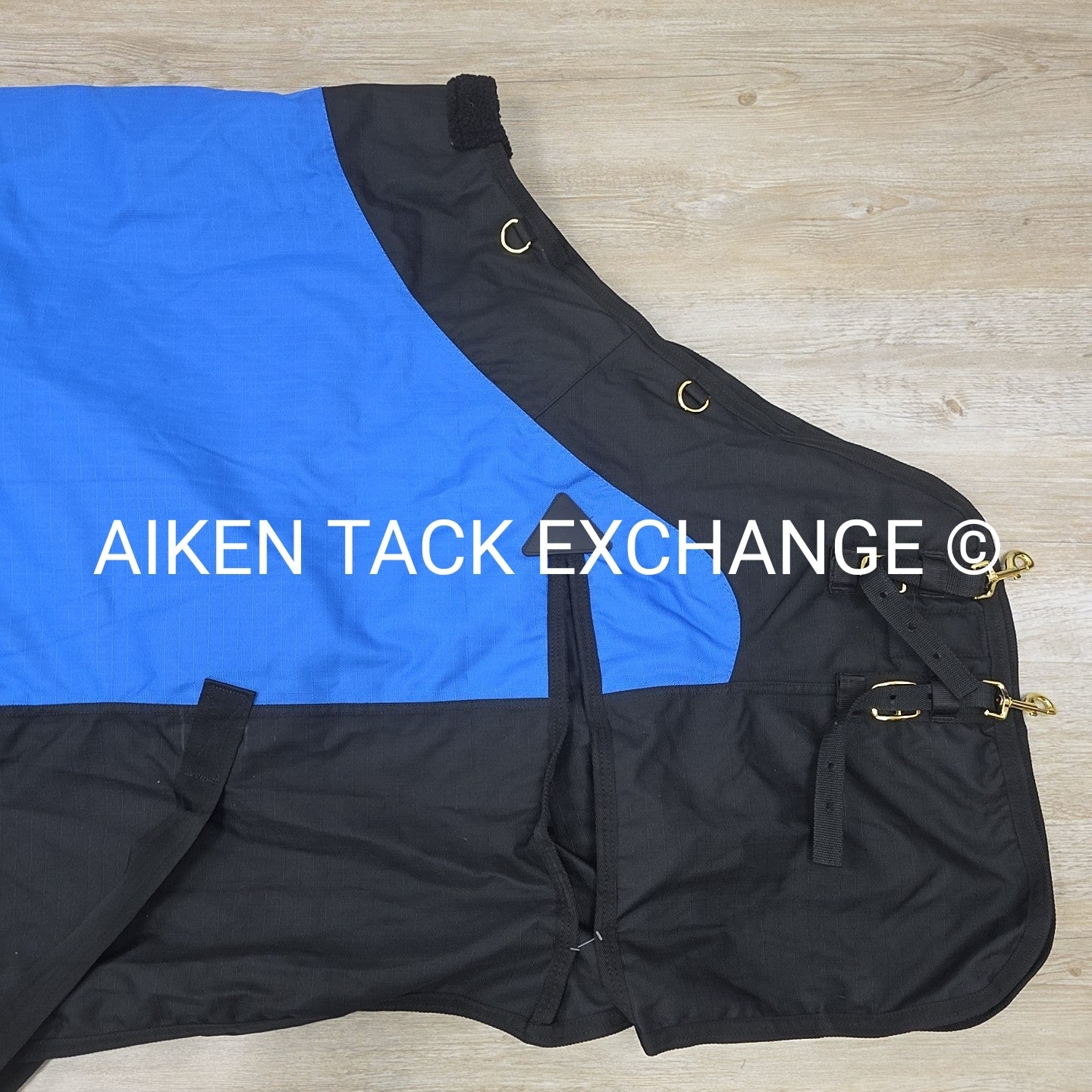 Schneiders Storm Shield Medium Weight Turnout Blanket, 82"