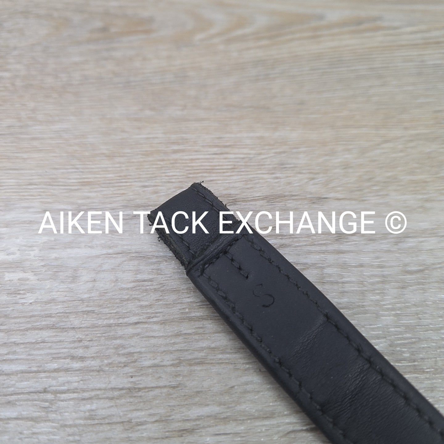 Arion Dressage Stirrup Leathers, Black, Size Small