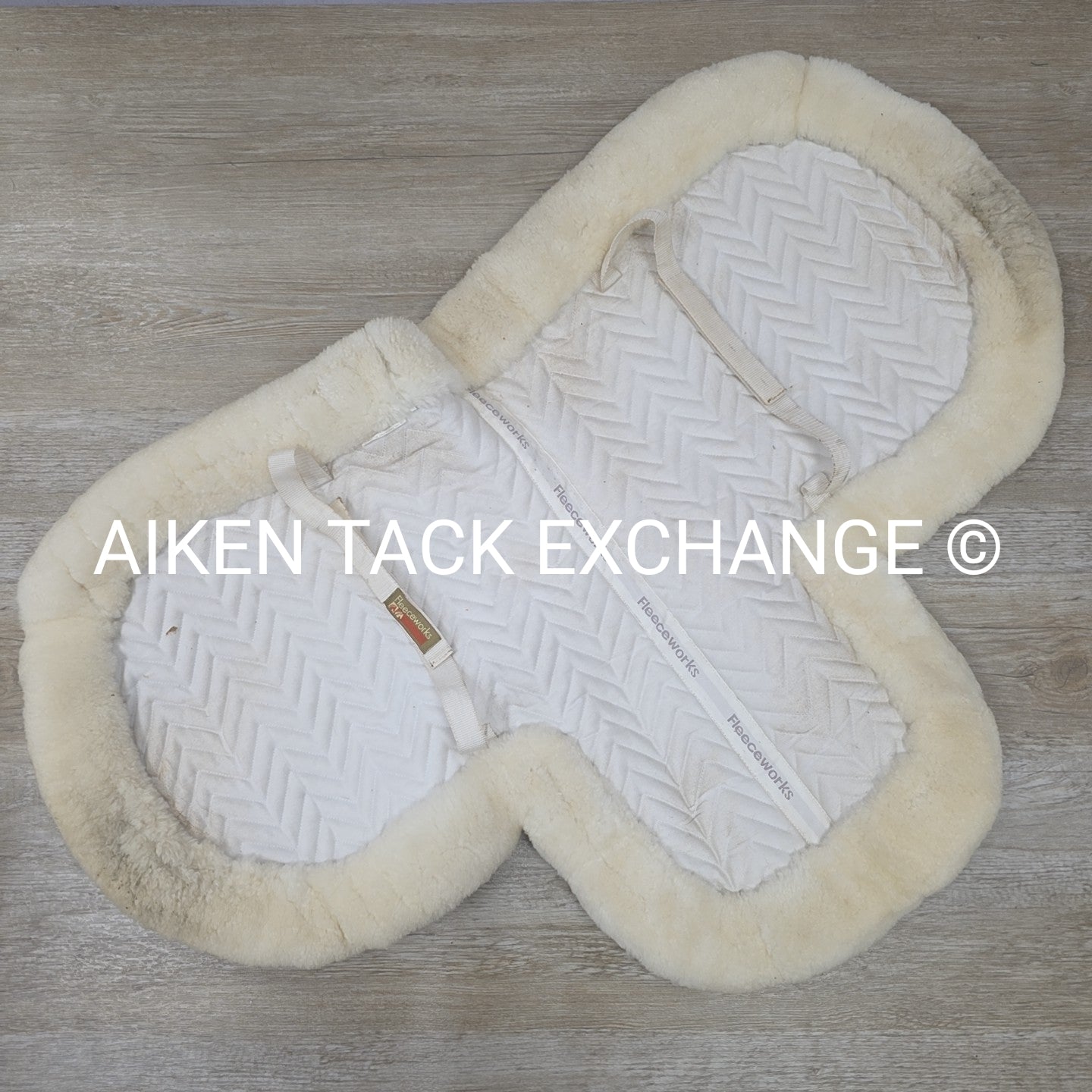 Fleeceworks Classic Dressage Pad with Full Sheepskin Trim, Large