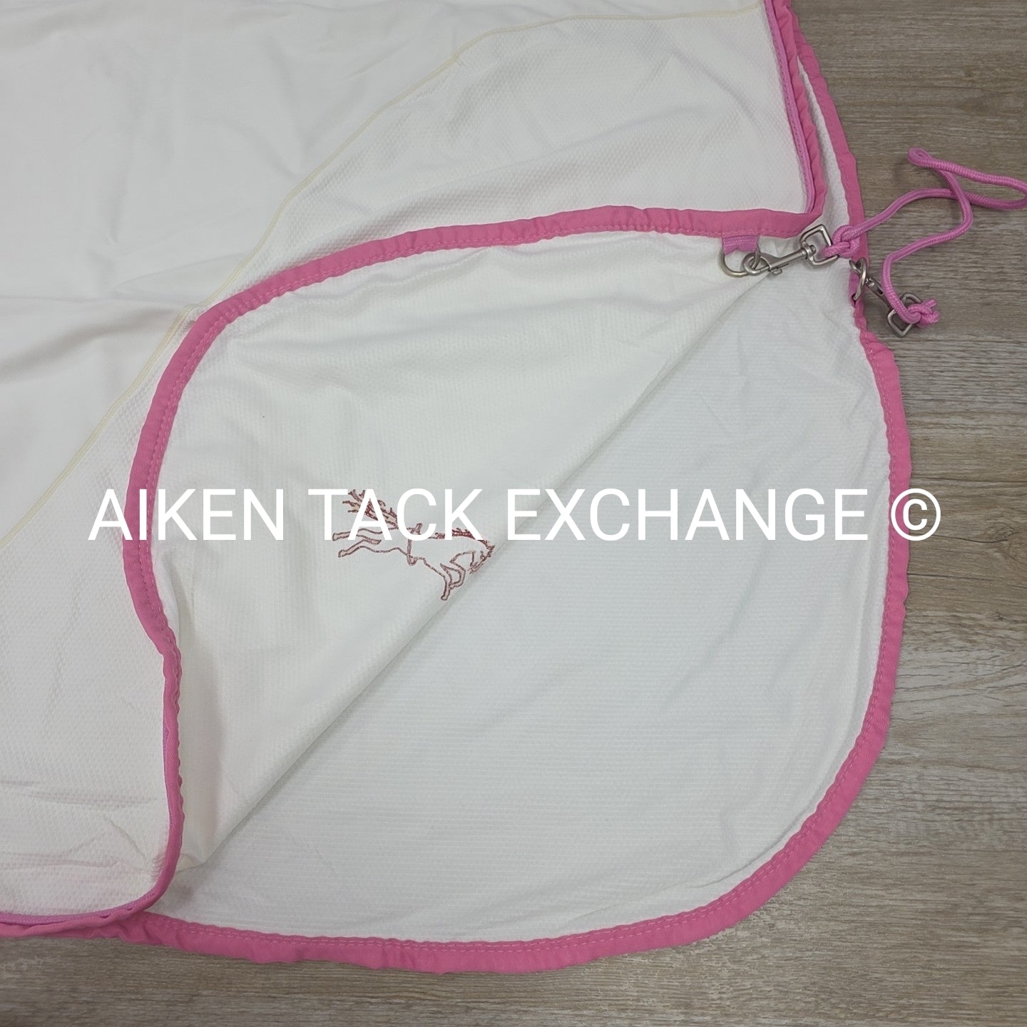 Fenwick Equestrian Pop Star Dress Sheet Sporty Cooler, 68"