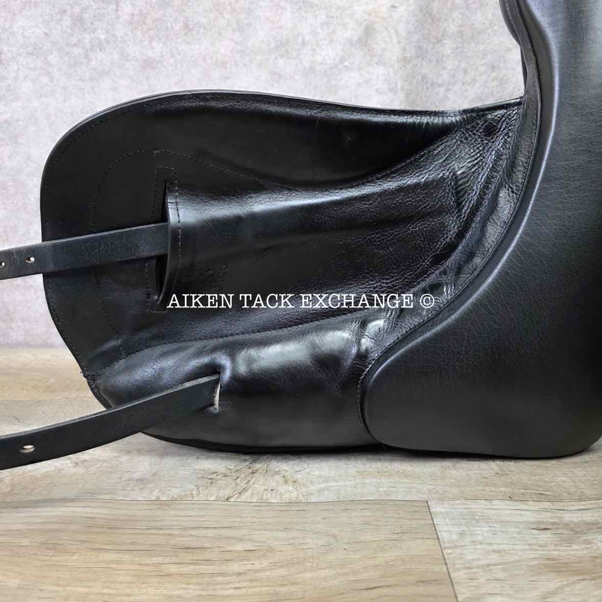 2015 Custom Saddlery Wolfgang Matrix Monoflap Dressage Saddle, 17.5" Seat, Adjustable Tree, Wool Flocked Hybrid Panels