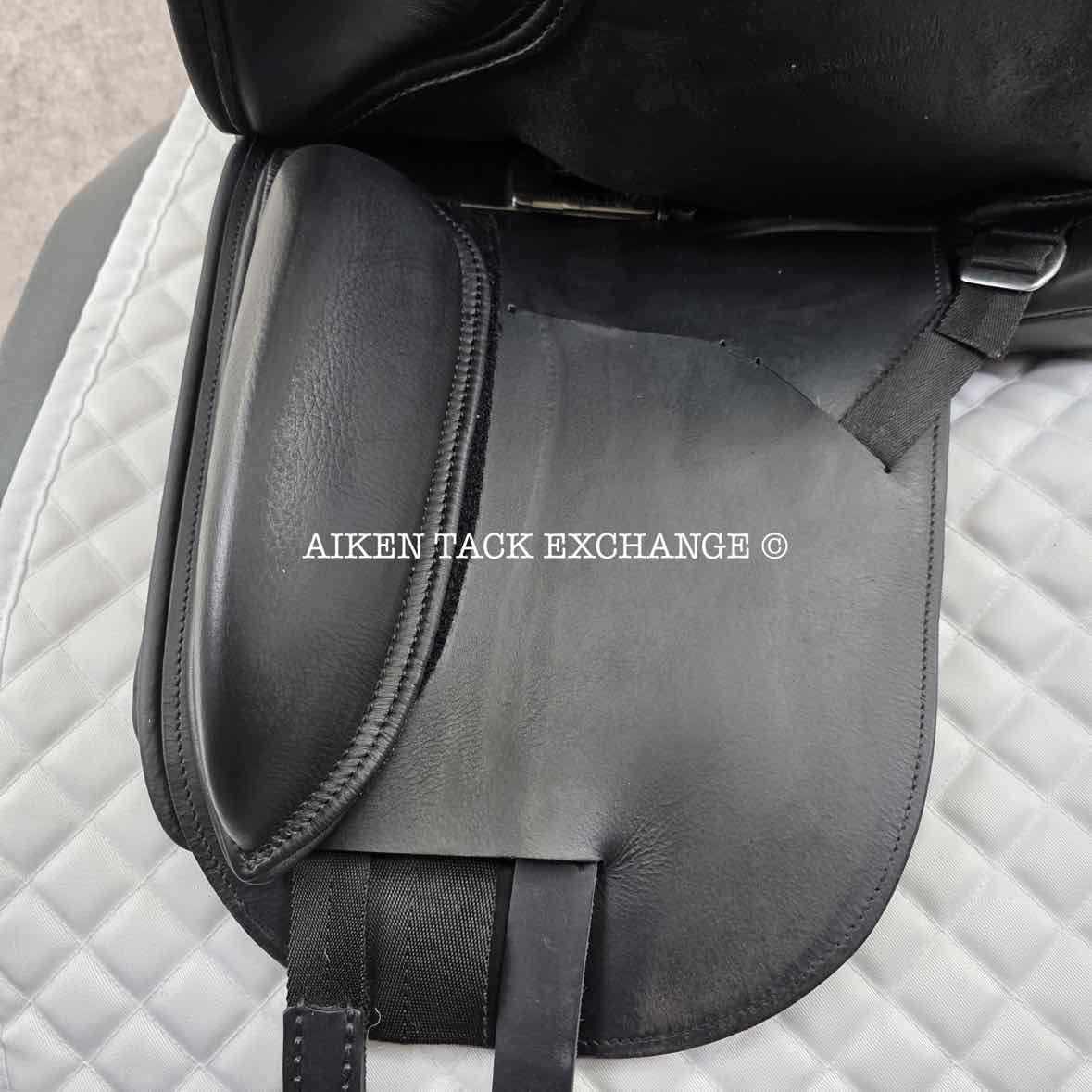2000 Schleese CHB Dressage Saddle, 17.5" Seat, MW/W Tree, Wool Flocked Panels