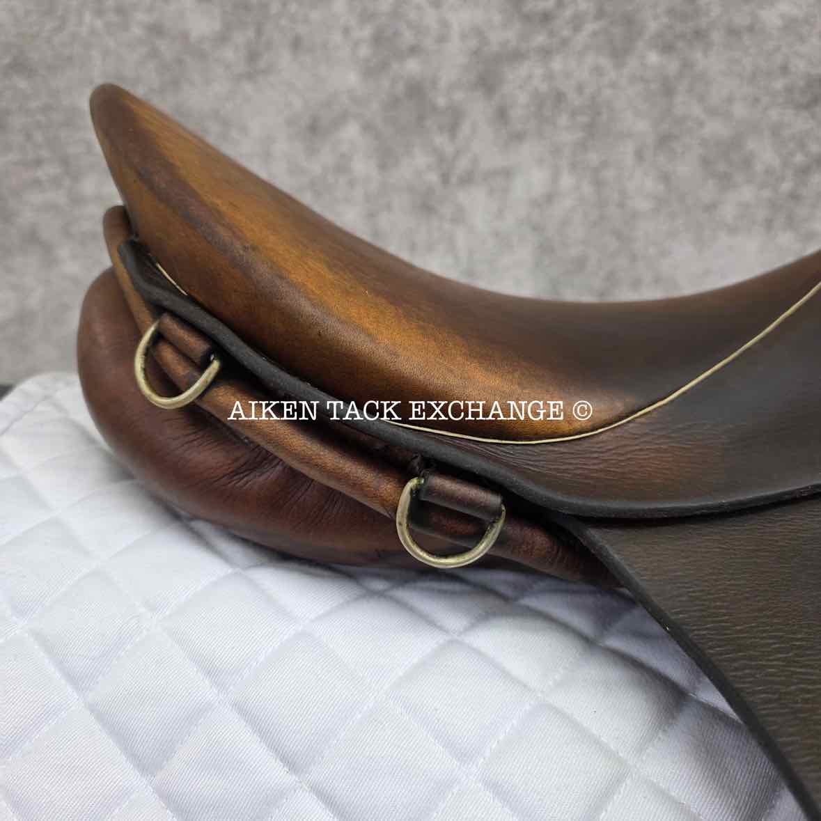 Stubben Siegfried Saddle, 16.5" Seat, 31.5 cm Tree - Wide, Wool Flocked Panels