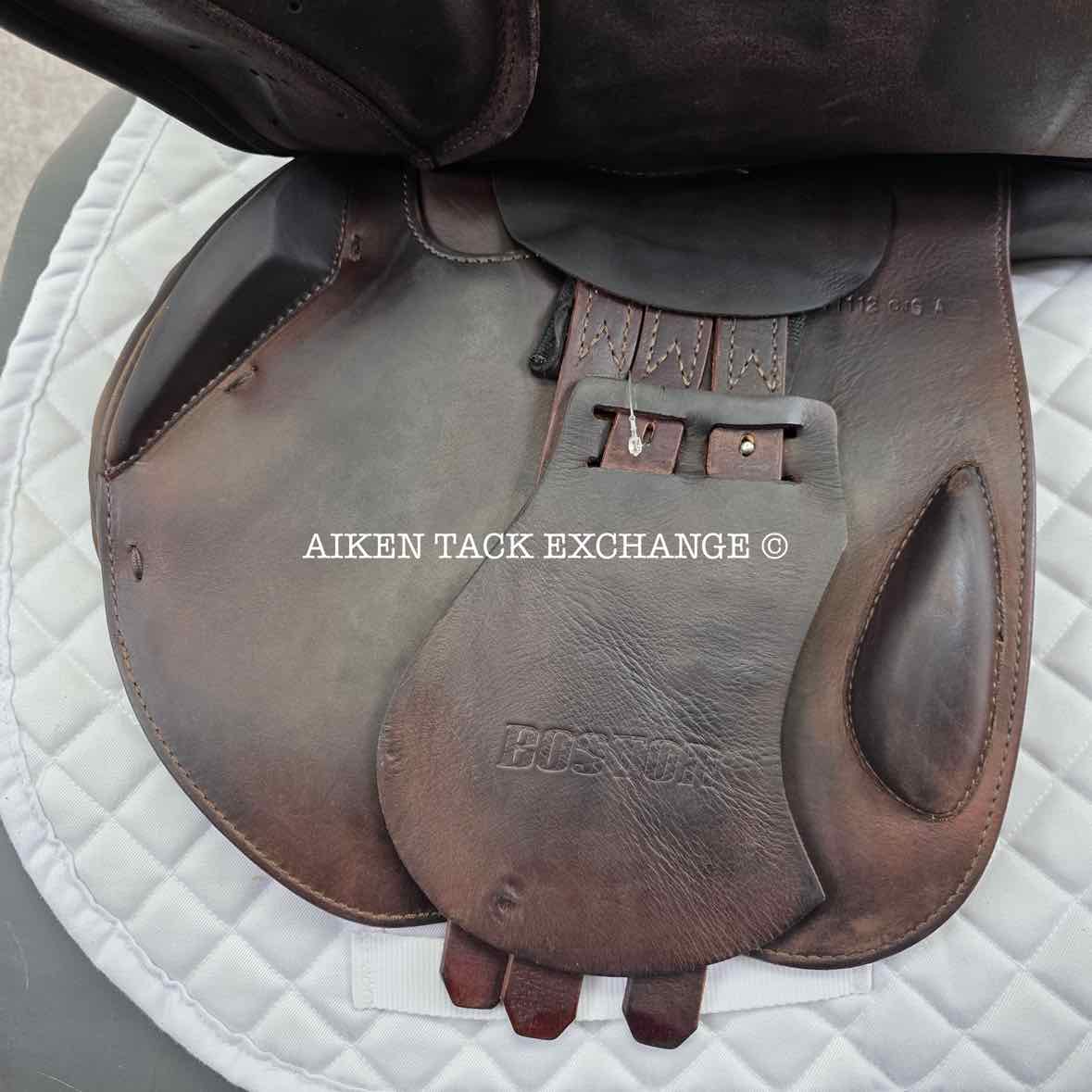 **SOLD** 2012 Prestige Boston Close Contact Jump Saddle, 17" Seat, 33 Tree - Medium, Wool Flocked Panels