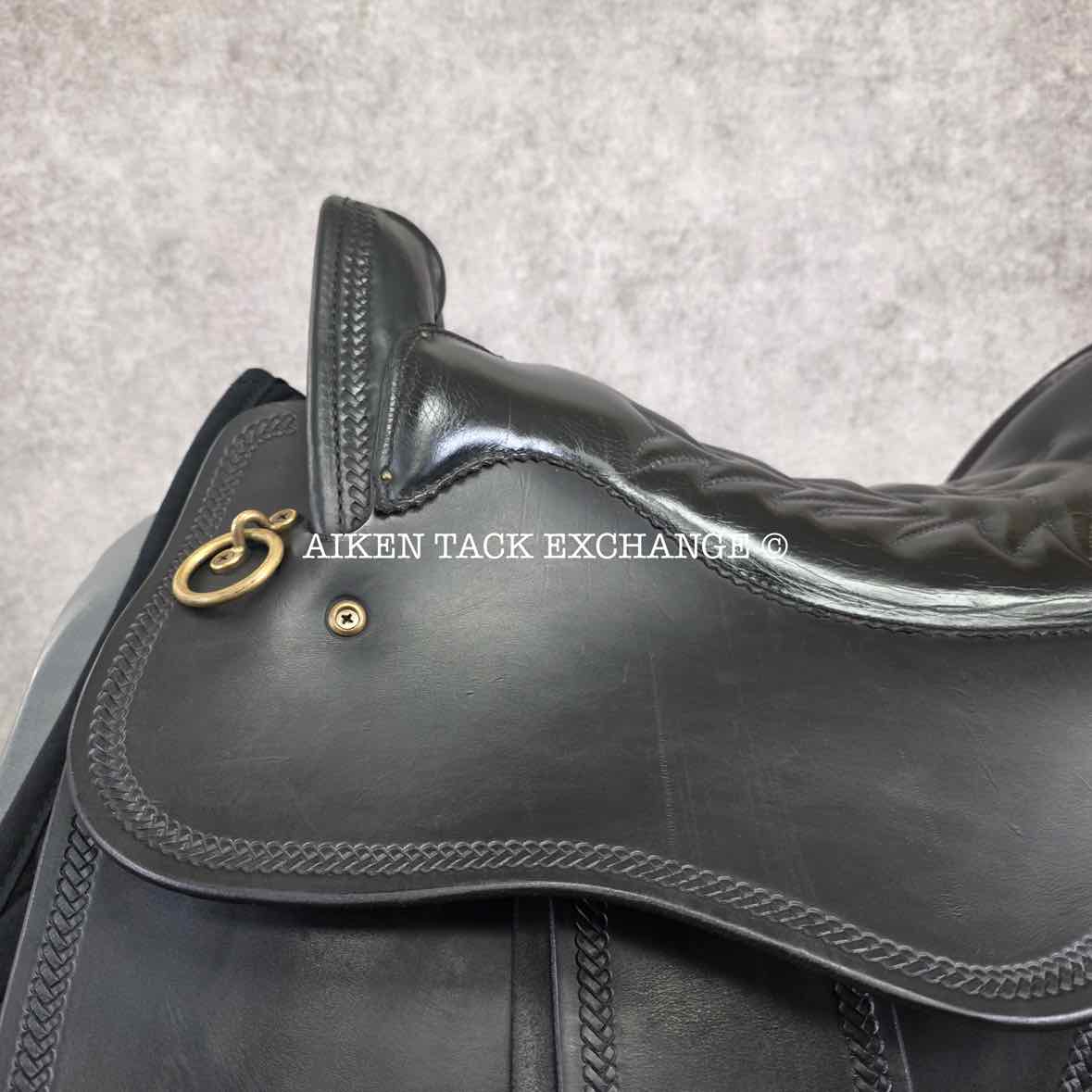 2005 Tucker 146 River Plantation Endurance Saddle, 17.5" Seat, Medium Tree - Semi QH Bars