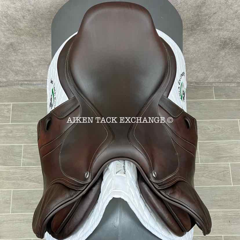 2019 CWD SE02 Close Contact Jump Saddle, 17.5" Seat, 3C Flap, Medium Tree, Foam Panels, Full Buffalo Leather
