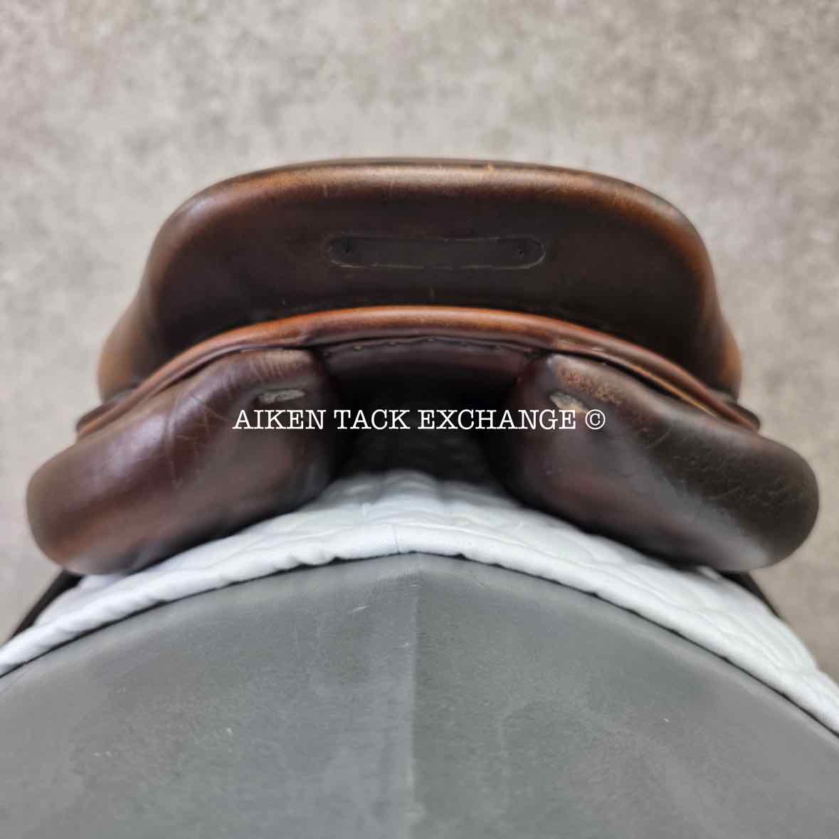 2010 CWD SE01 Close Contact Jump Saddle, 17" Seat, 3L Flap, Medium Wide Tree, Foam Panels