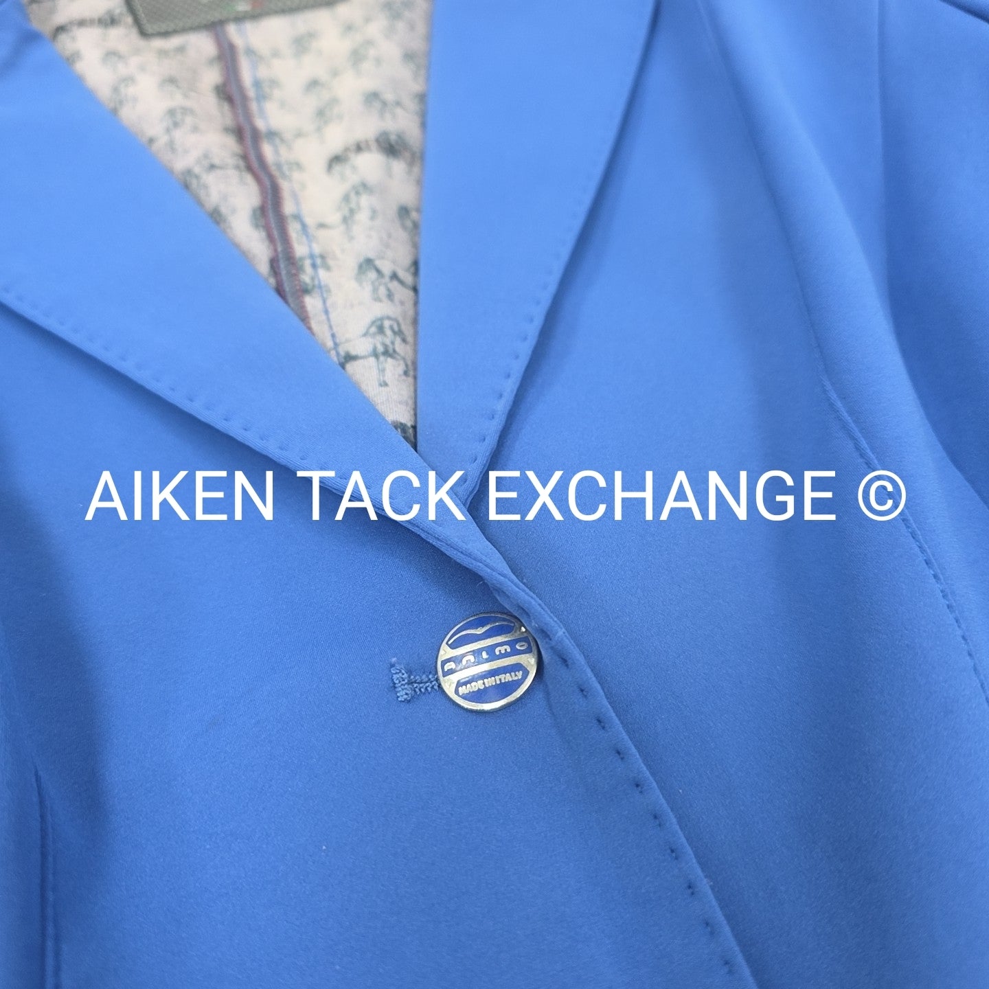 Animo Show Coat, Size I 40 / US 4 (Has Been Repaired)