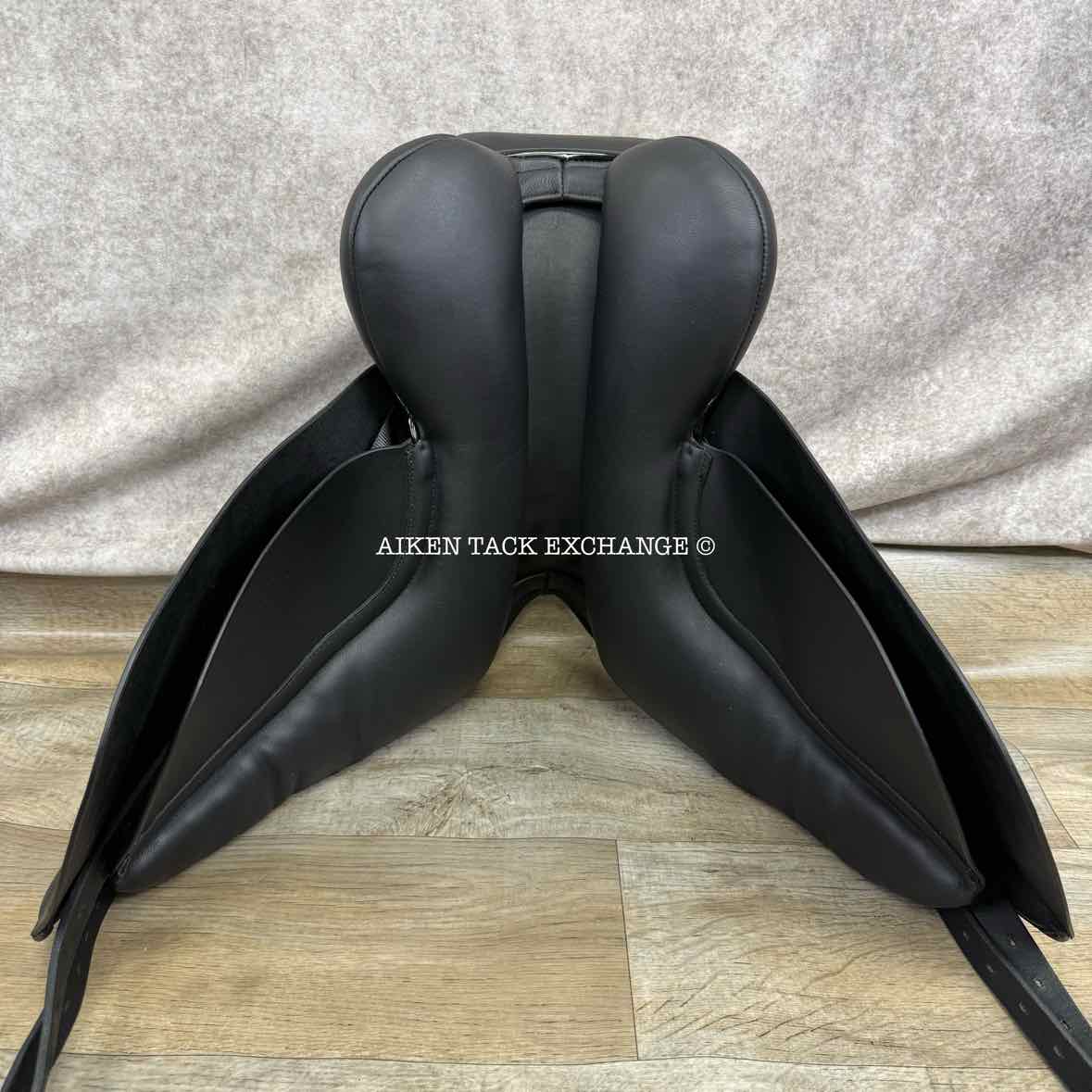 2023 Hulsebos WB3 Dressage Saddle, 17.5" Seat, Medium Wide Tree, Wool Flocked Panels
