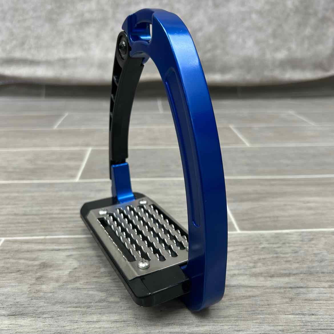 Acavallo Arena Alupro Stirrups, 4.75"