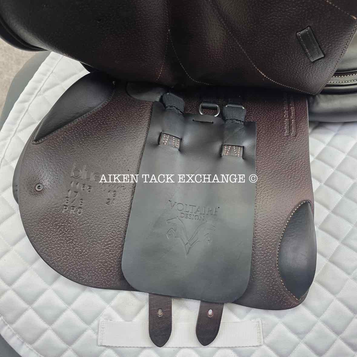 2019 Voltaire Blue Infinite Close Contact Jump Saddle, 17" Seat, 2A Flap, Medium Wide Tree, PRO Panels, Full Buffalo Leather