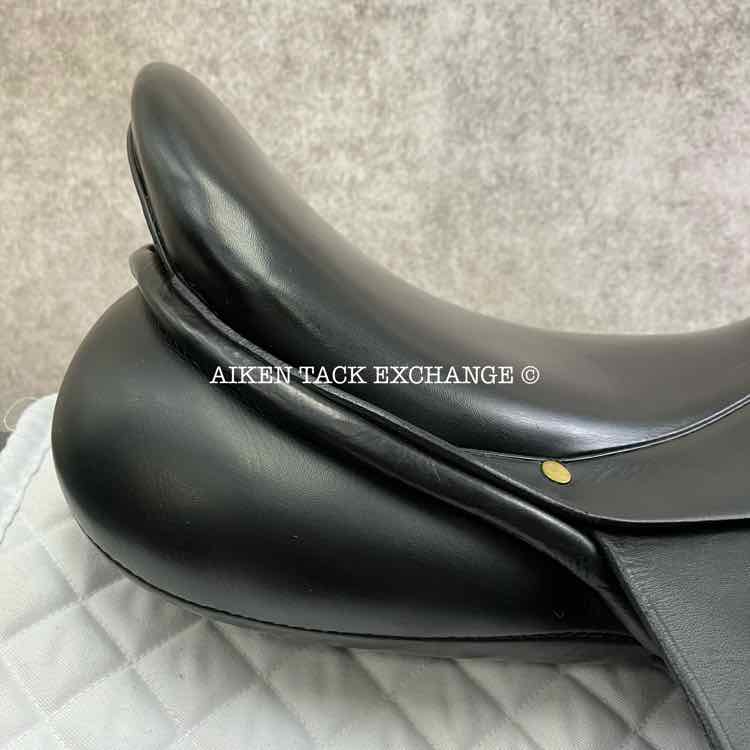 Klimke XCH Dressage Saddle, 17" Seat, Adjustable Tree -  Changeable Gullet, Wool Flocked Panels