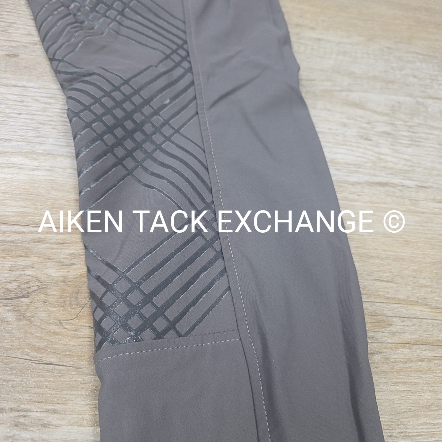 Ovation Aqua X Silicone Grip Full Seat Breeches, Size 28 R