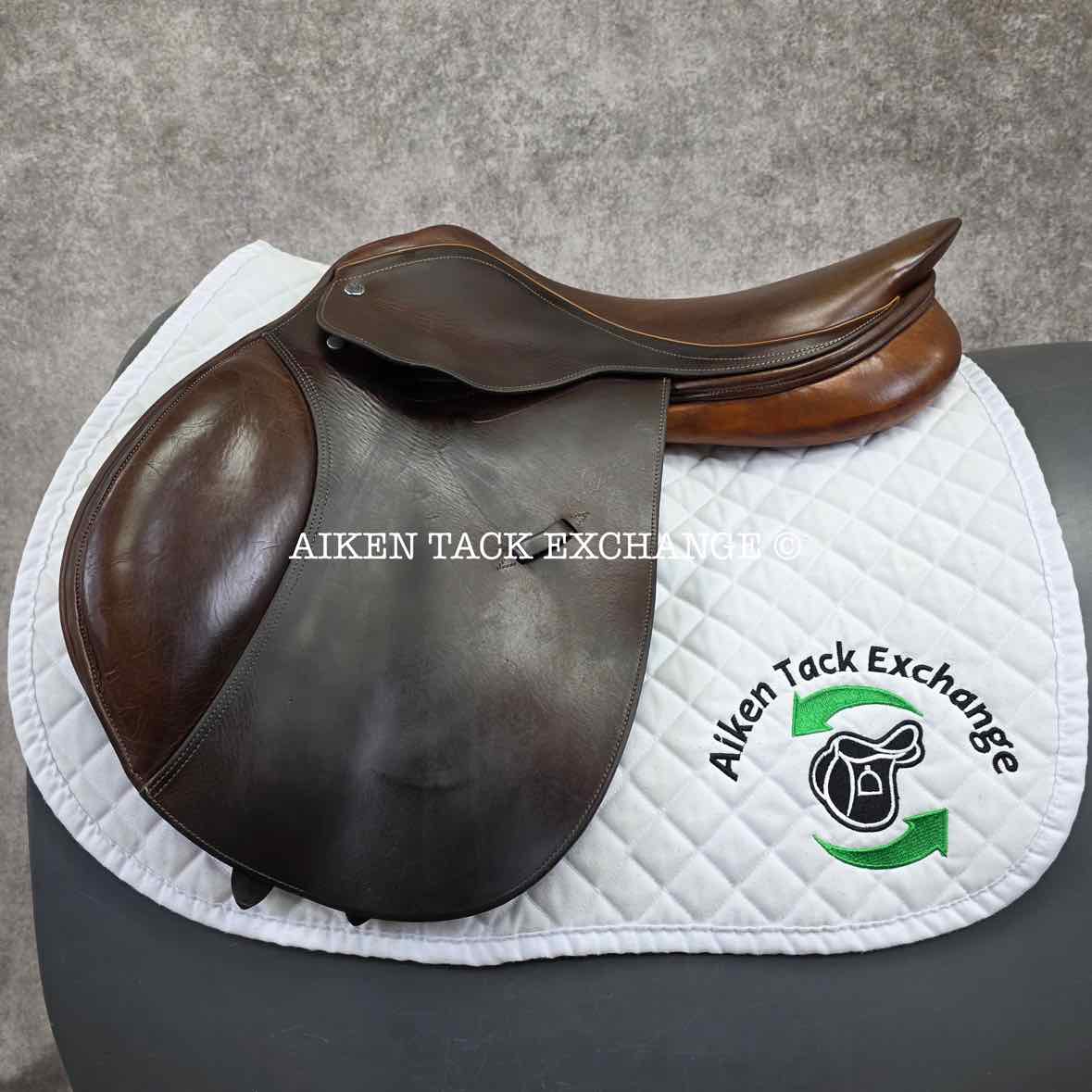 Pessoa Close Contact Jump Saddle, 17.5" Seat, Medium Tree, Foam Panels