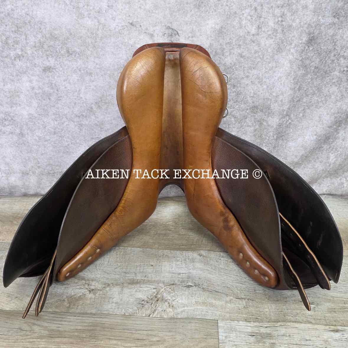 Beval LTD Close Contact Saddle, 15" Seat, Medium Narrow Tree, Foam Panels