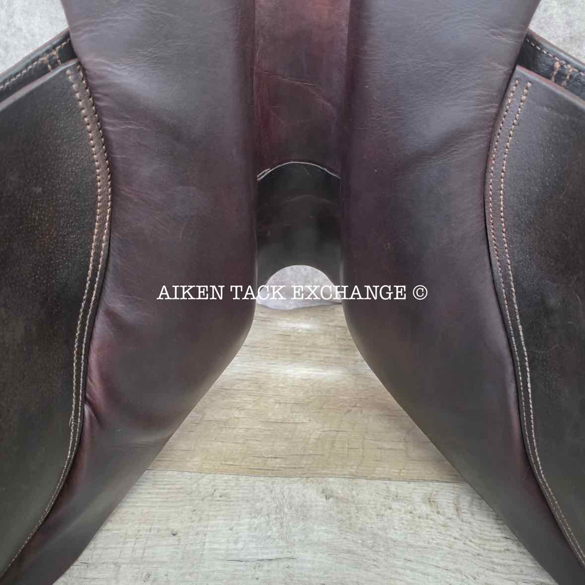 2017 Ovation San Telmo Close Contact Jump Saddle, 18" Seat, Adjustable Tree - XCH Changeable Gullet, Foam Panels